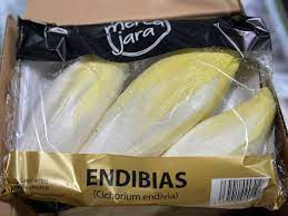 ENDIVIAS BANDEJA